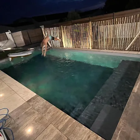 Avec Piscine Et Saint-Gilles-Croix-de-Vie